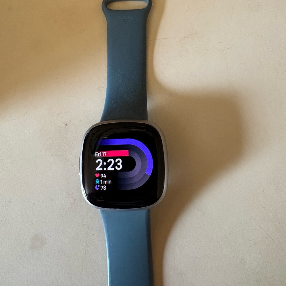 FITBIT versa 4 watch